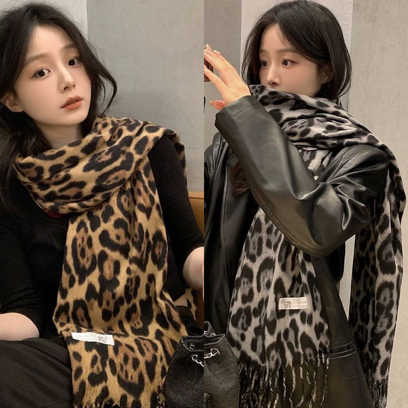 Mens Fashion Winter 2025 - 2025 New Retro Silk Leopard Pattern